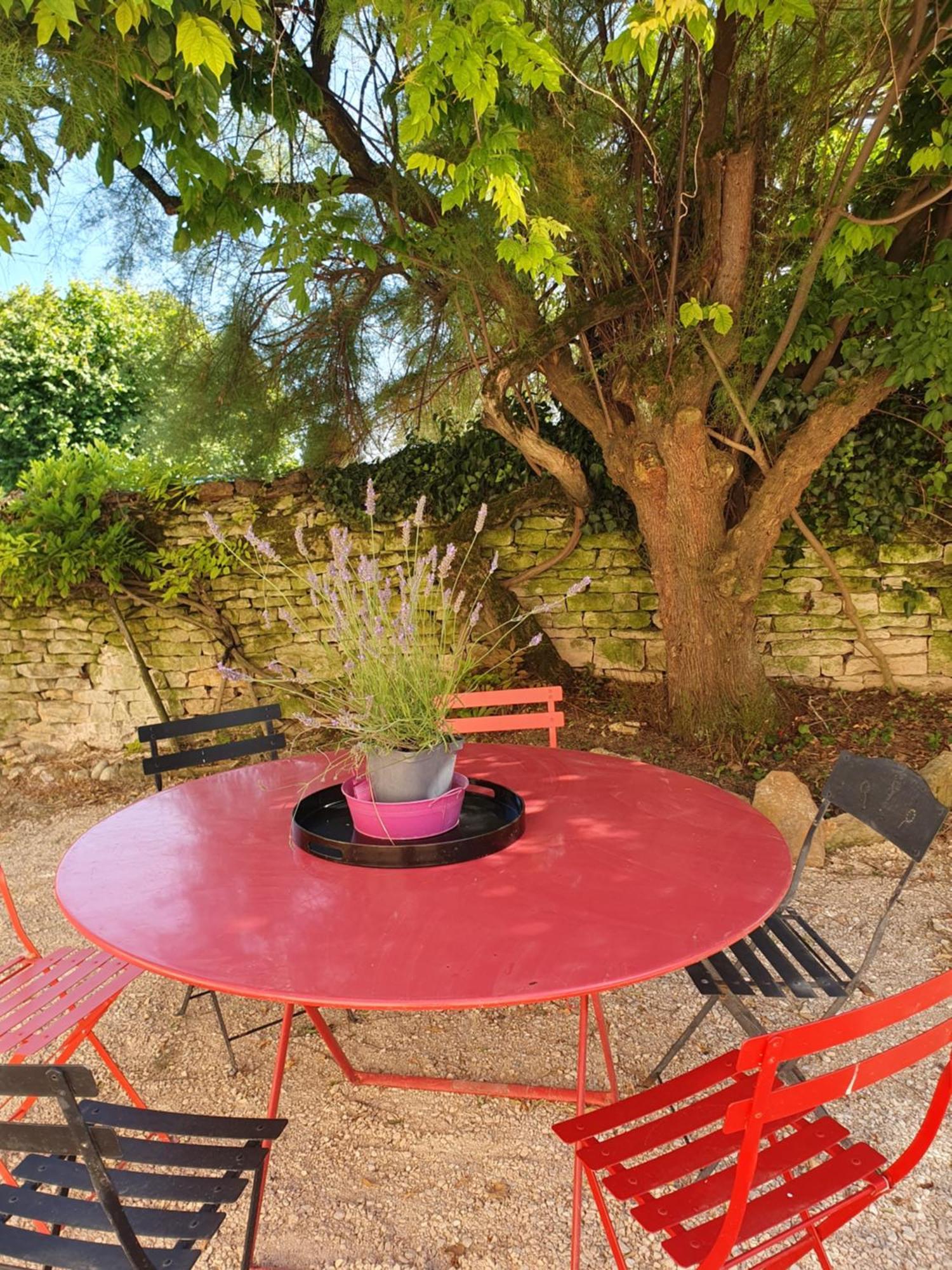 Le Clos Violet For 6 Hébergement de vacances Clessé
